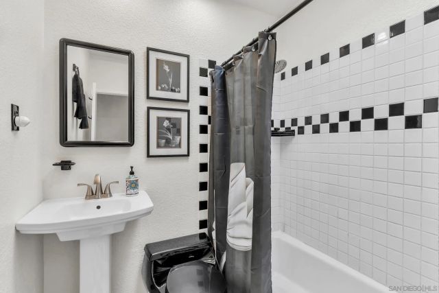 3031 Larkin Pl, San Diego, CA 92123