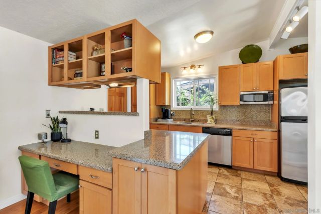 3031 Larkin Pl, San Diego, CA 92123
