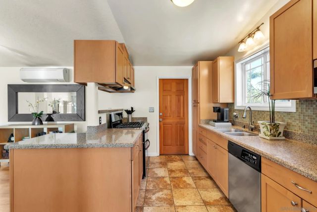 3031 Larkin Pl, San Diego, CA 92123