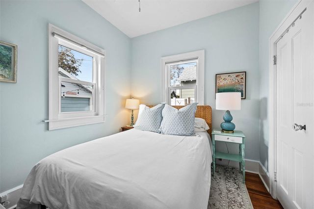 710 32ND AVENUE N, St Petersburg, FL 33704