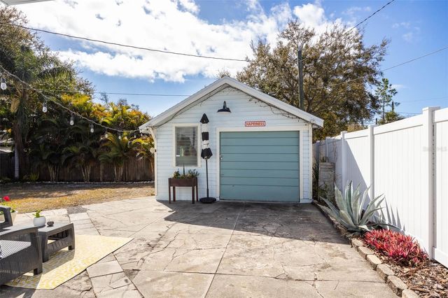 710 32ND AVENUE N, St Petersburg, FL 33704