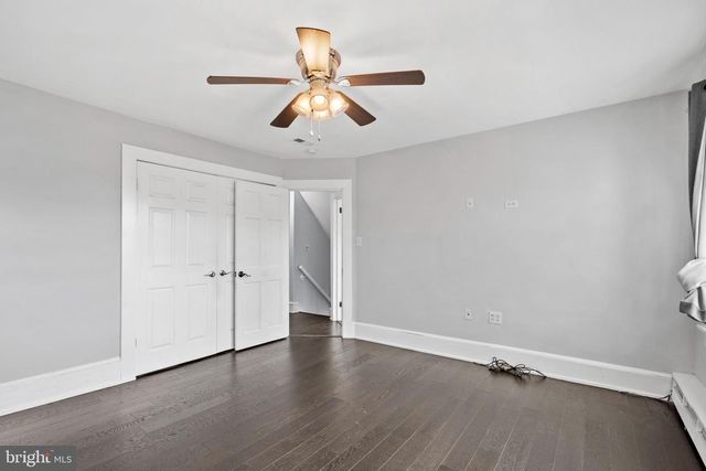 300 E TOWNSHIP LINE RD, Havertown, PA 19083