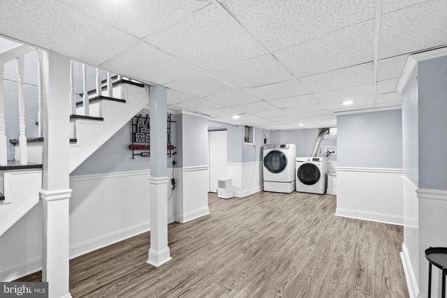 300 E TOWNSHIP LINE RD, Havertown, PA 19083