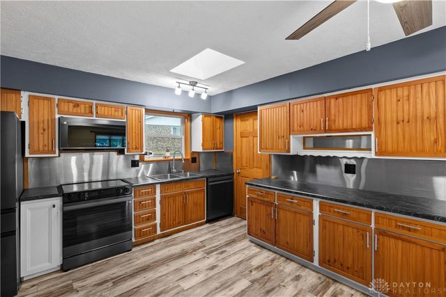 6125 Imperial Hills Drive, Butler Twp, OH 45414