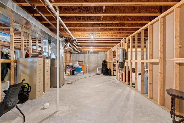 3816 SHORE CREST LANE, Green Bay, WI 54311