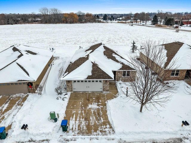 3816 SHORE CREST LANE, Green Bay, WI 54311