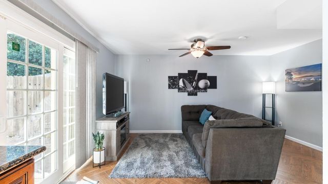 2312 Mills Ranch Way, Rancho Cordova, CA 95670