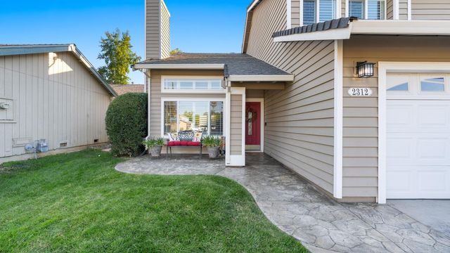 2312 Mills Ranch Way, Rancho Cordova, CA 95670
