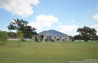 101 AUBURN COVE, La Vernia, TX 78121