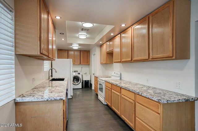 1881 E CONCORDA Drive, Tempe, AZ 85282