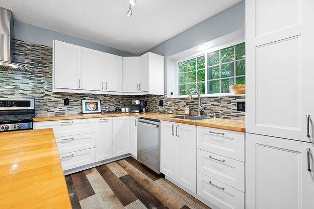25 Voyagers Ln 25, Ashland, MA 01721