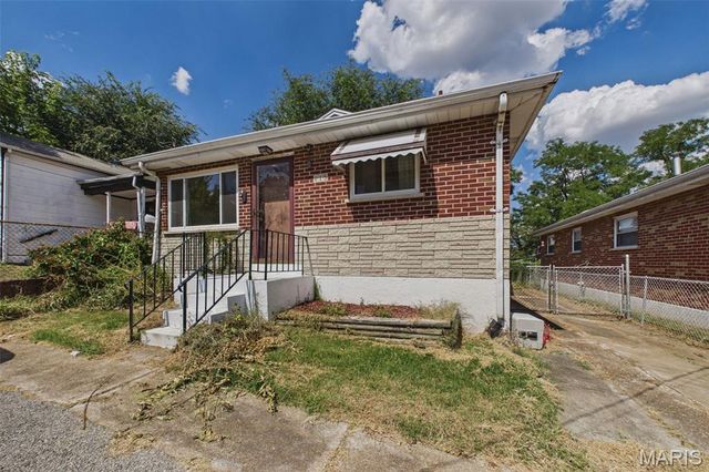 113 E Cartwright Avenue, Unincorporated, MO 63125