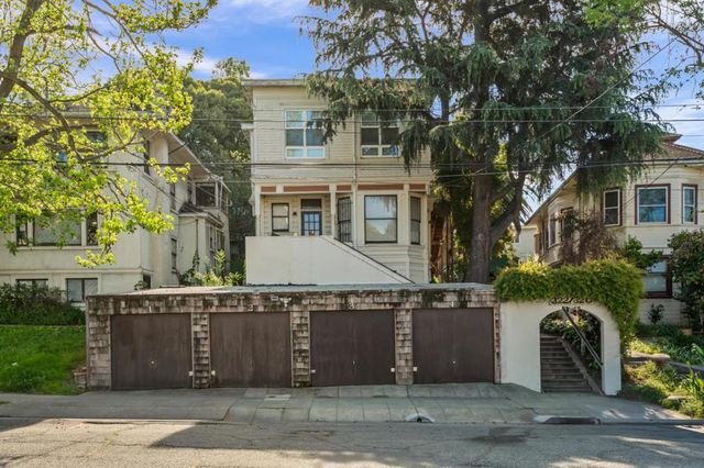 320330 Athol Avenue, Oakland, CA 94606