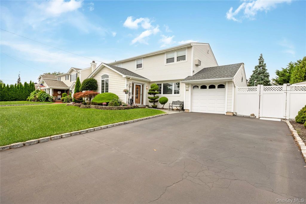 30 Swan Drive, Massapequa, NY 11758 — photo 3