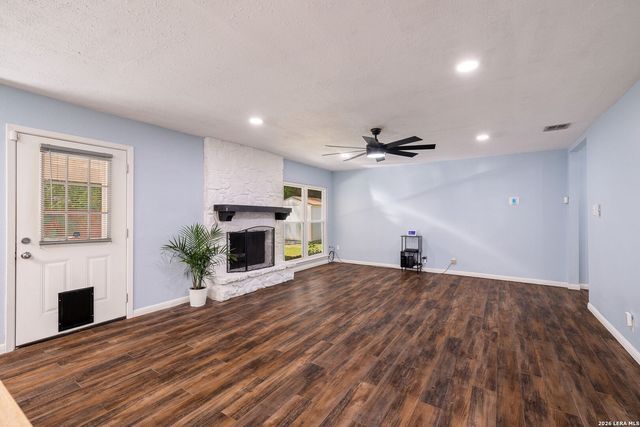 7631 Tarrasa, San Antonio, TX 78239