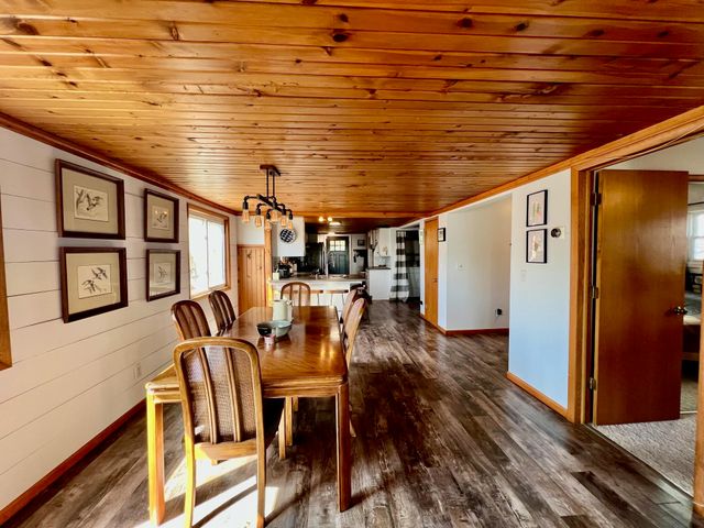356 Killarney Beach Road, Bay City, MI 48706