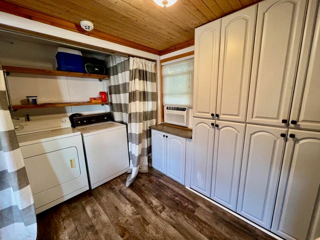 356 Killarney Beach Road, Bay City, MI 48706