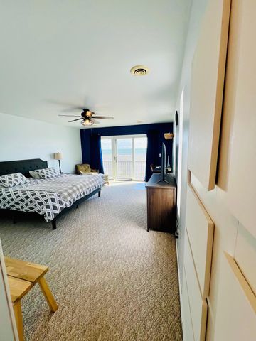 356 Killarney Beach Road, Bay City, MI 48706