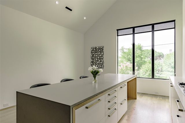 1504 Burlew Street 101, Dallas, TX 75204