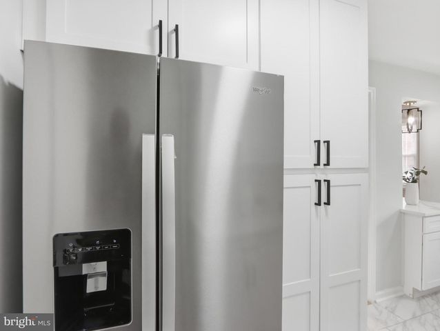 3917 STOKES DR, Baltimore, MD 21229