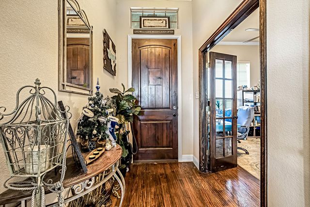 3206 Meadow Ridge Drive, Midlothian, TX 76065