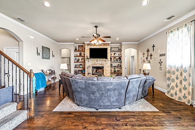3206 Meadow Ridge Drive, Midlothian, TX 76065