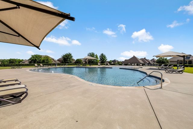 3206 Meadow Ridge Drive, Midlothian, TX 76065