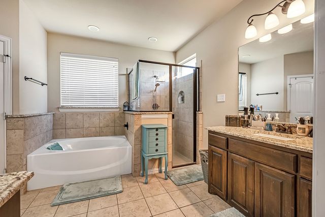 3206 Meadow Ridge Drive, Midlothian, TX 76065