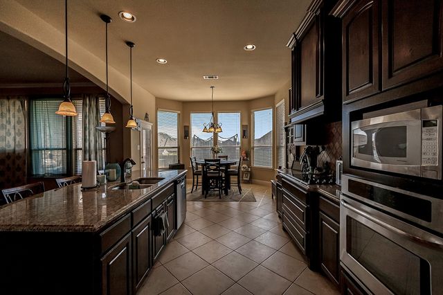 3206 Meadow Ridge Drive, Midlothian, TX 76065