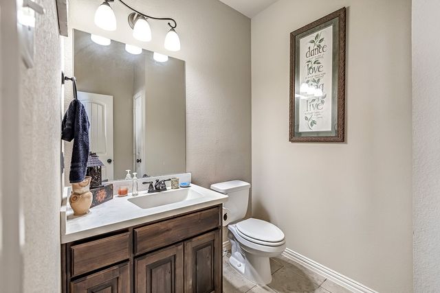 3206 Meadow Ridge Drive, Midlothian, TX 76065
