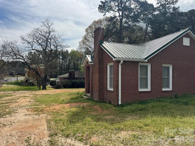 3325 Statesville Boulevard, Salisbury, NC 28147