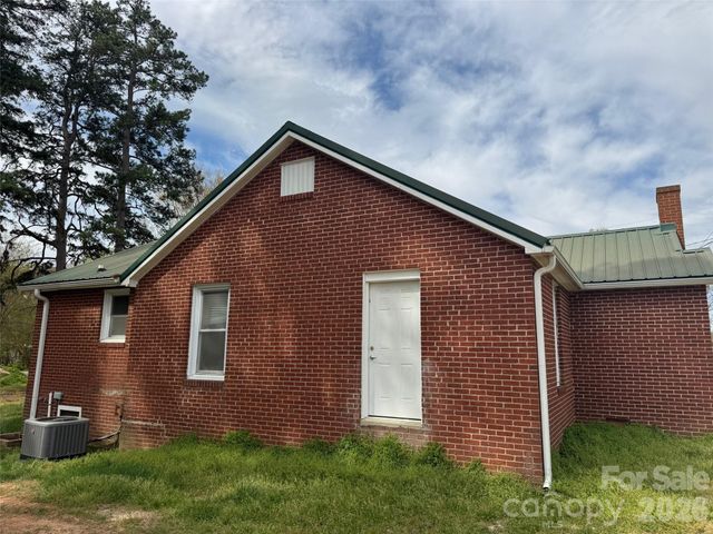 3325 Statesville Boulevard, Salisbury, NC 28147