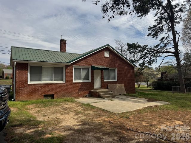 3325 Statesville Boulevard, Salisbury, NC 28147