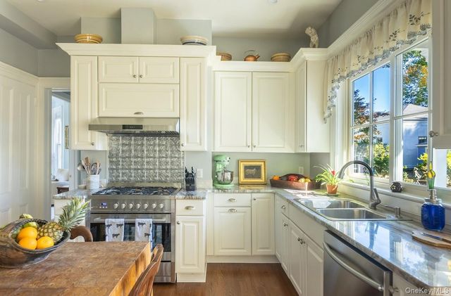 36 Belden Avenue, Dobbs Ferry, NY 10522