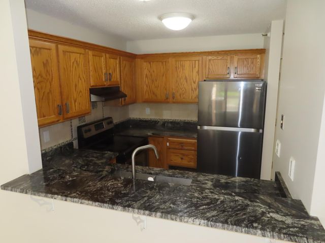 7622 York Avenue S 1106, Edina, MN 55435