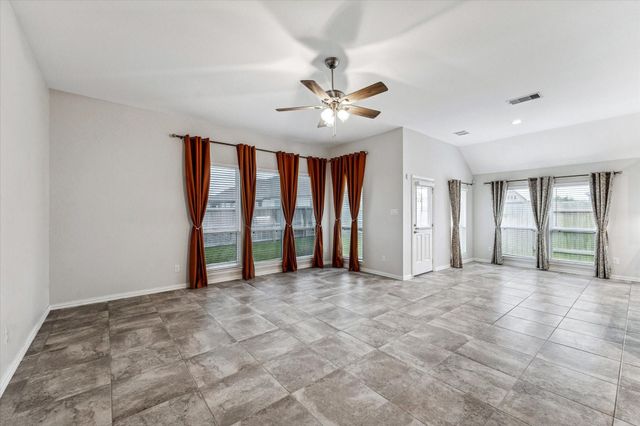 142 Dina Lane, Montgomery, TX 77356