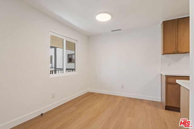 4442 Kingswell Avenue 4, Los Angeles, CA 90027