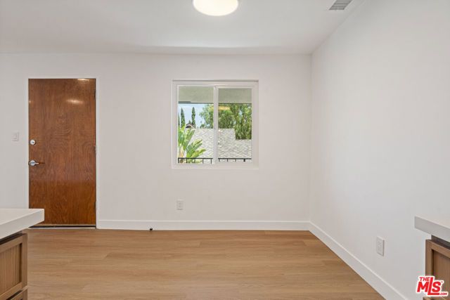 4442 Kingswell Avenue 4, Los Angeles, CA 90027