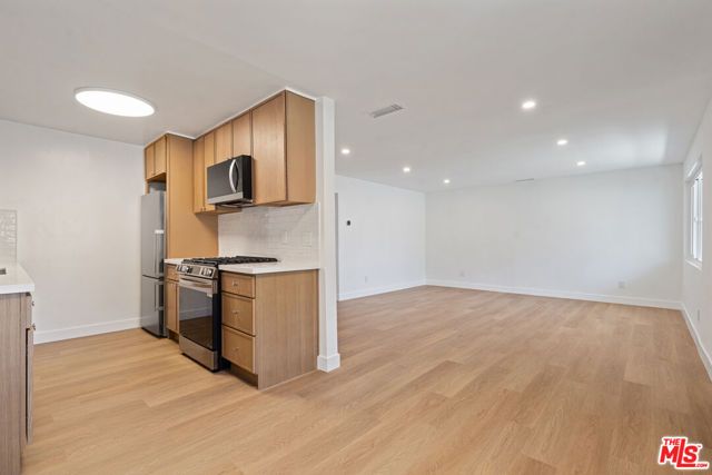 4442 Kingswell Avenue 4, Los Angeles, CA 90027