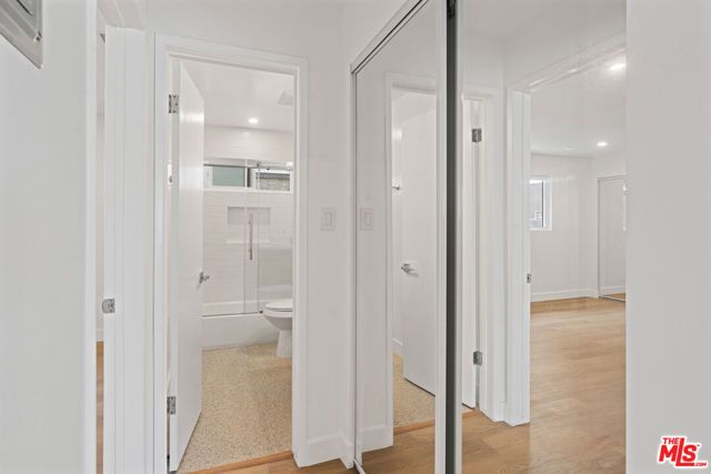 4442 Kingswell Avenue 4, Los Angeles, CA 90027