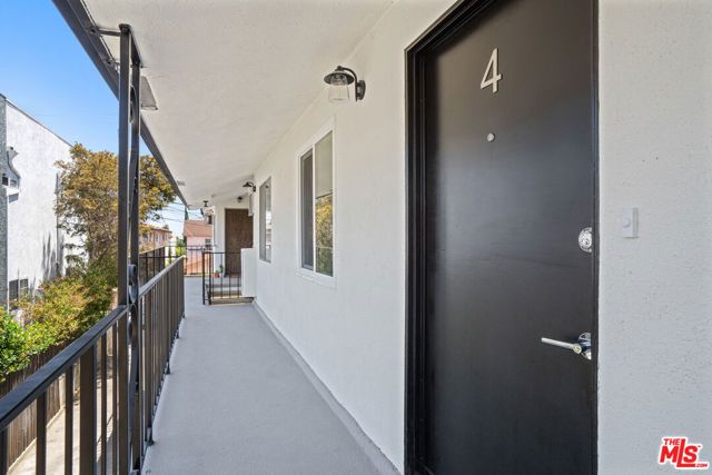 4442 Kingswell Avenue 4, Los Angeles, CA 90027