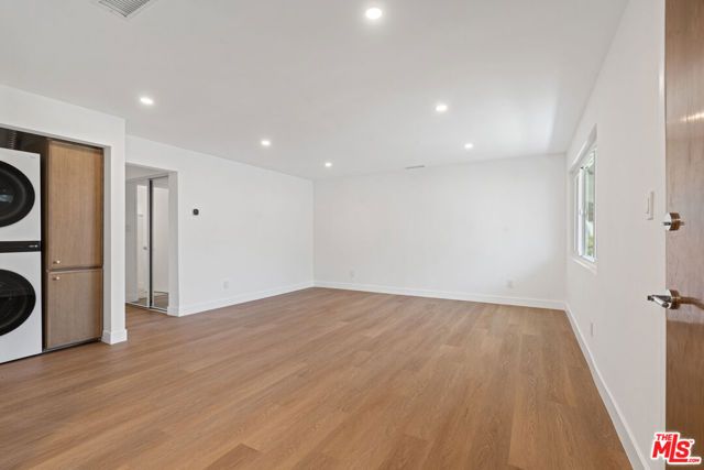 4442 Kingswell Avenue 4, Los Angeles, CA 90027