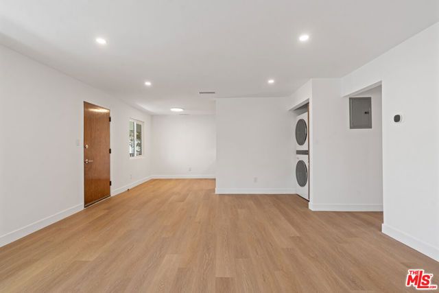 4442 Kingswell Avenue 4, Los Angeles, CA 90027