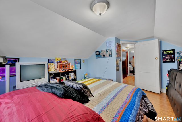 111 Perkins Avenue, Waterbury, CT 06704