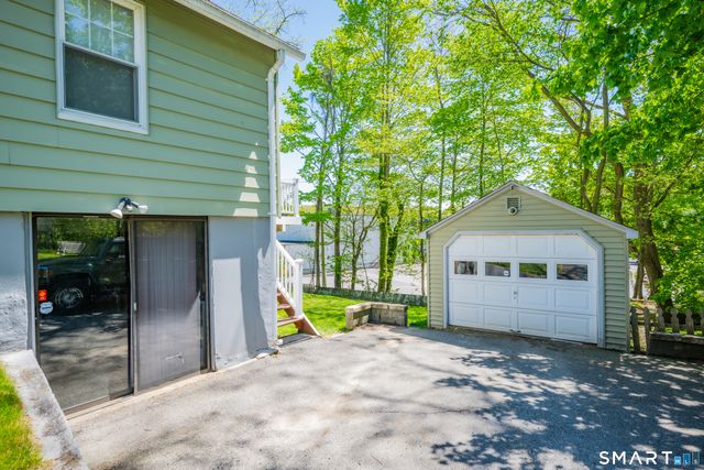 111 Perkins Avenue, Waterbury, CT 06704