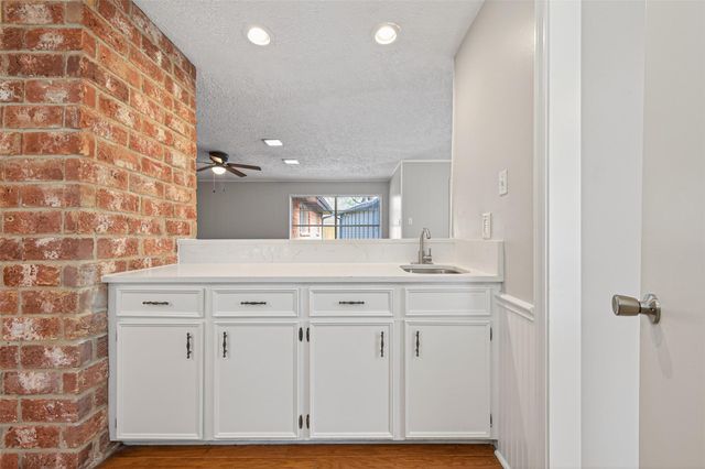 3242 Three Pines Drive, Houston, TX 77339