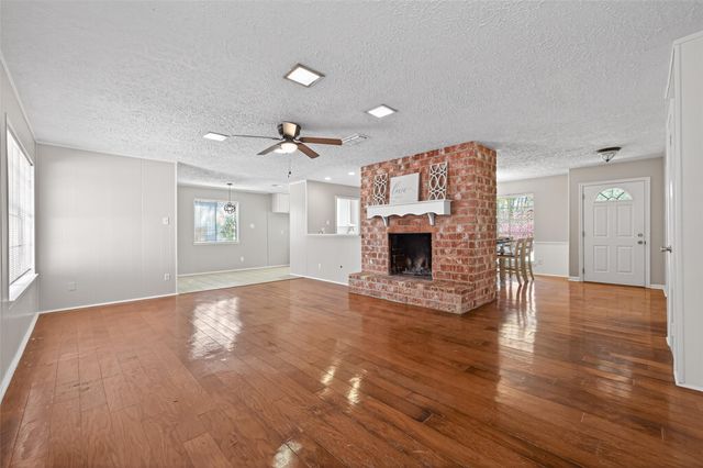 3242 Three Pines Drive, Houston, TX 77339