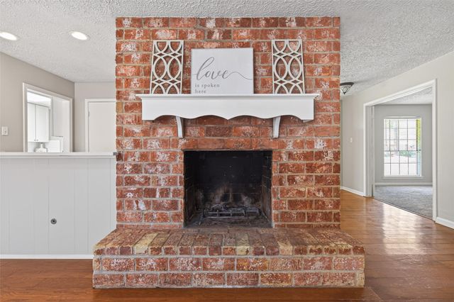 3242 Three Pines Drive, Houston, TX 77339