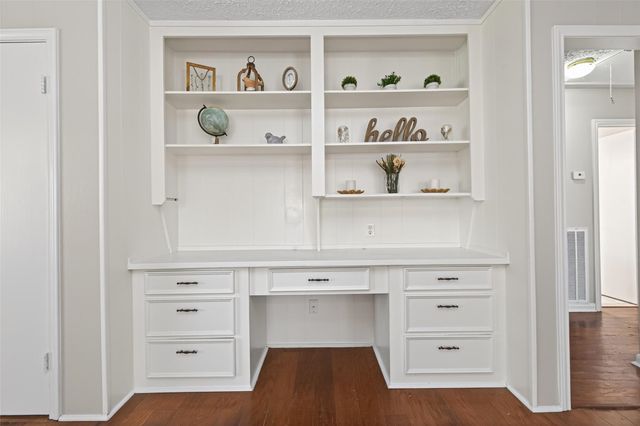 3242 Three Pines Drive, Houston, TX 77339