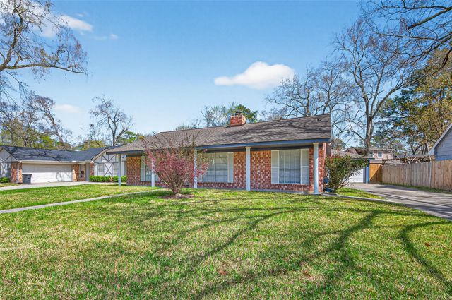 3242 Three Pines Drive, Houston, TX 77339